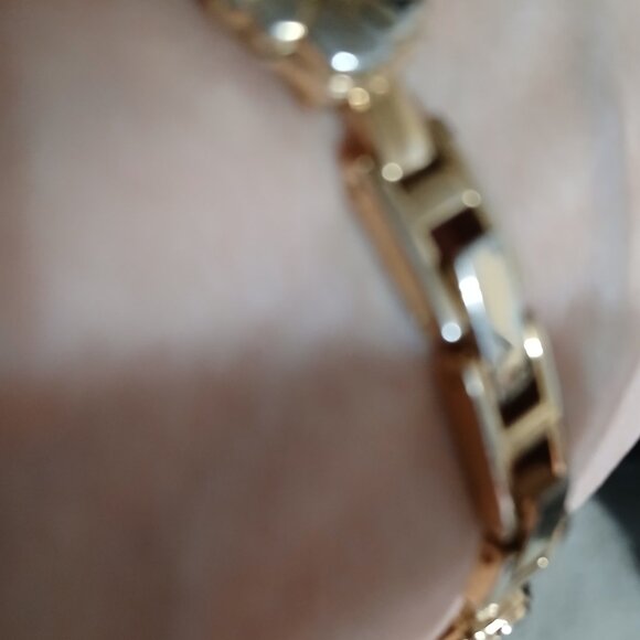 Very Rare Vintage Eeyore Floral Bracelet Watch - Picture 10 of 10